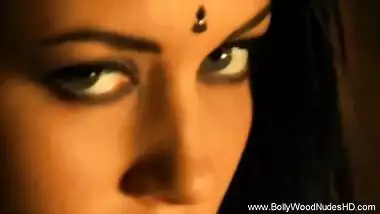 Brunette Babe Can Have Me Anytime