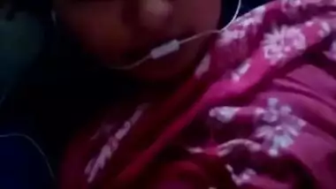 Lover talks with the Desi girl hoping to see kind of porn by her