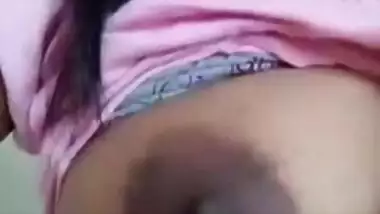 Desi girl lovely boobs