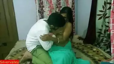 Indian sexy madam teaching her special student how to romance and sex! with hindi voice