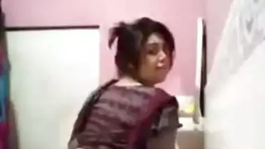 Horny Patna Girlfriend Shows Pussy & Ass To Tease Lover