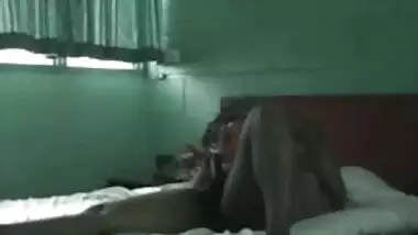 Shanti devi chodoge to roti doun ge mujra...