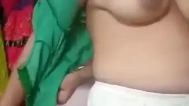 Bengali girl nude MMS video