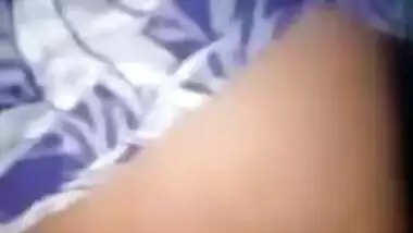 Bangladeshi girl showing sharp boobs viral MMS