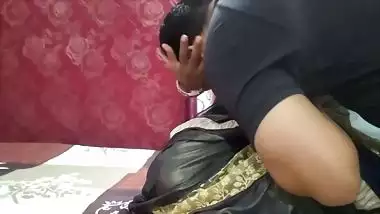 Chennai’s working milf enjoys Tamil sex with her Devara