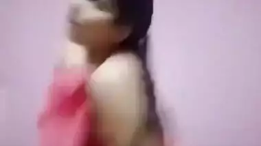 Desi Schoolgirl Playing on Cam 